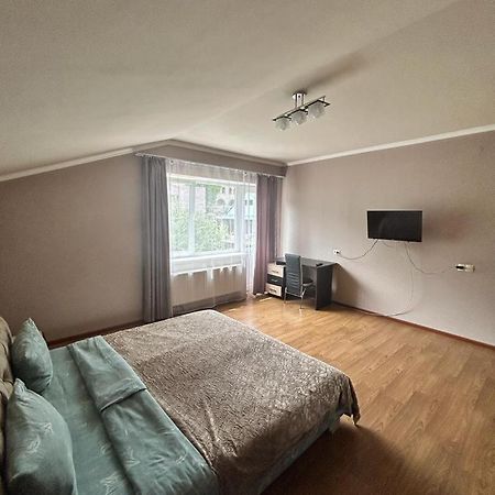 Комнаты У Айрин Apartment Vanadzor Bagian luar foto